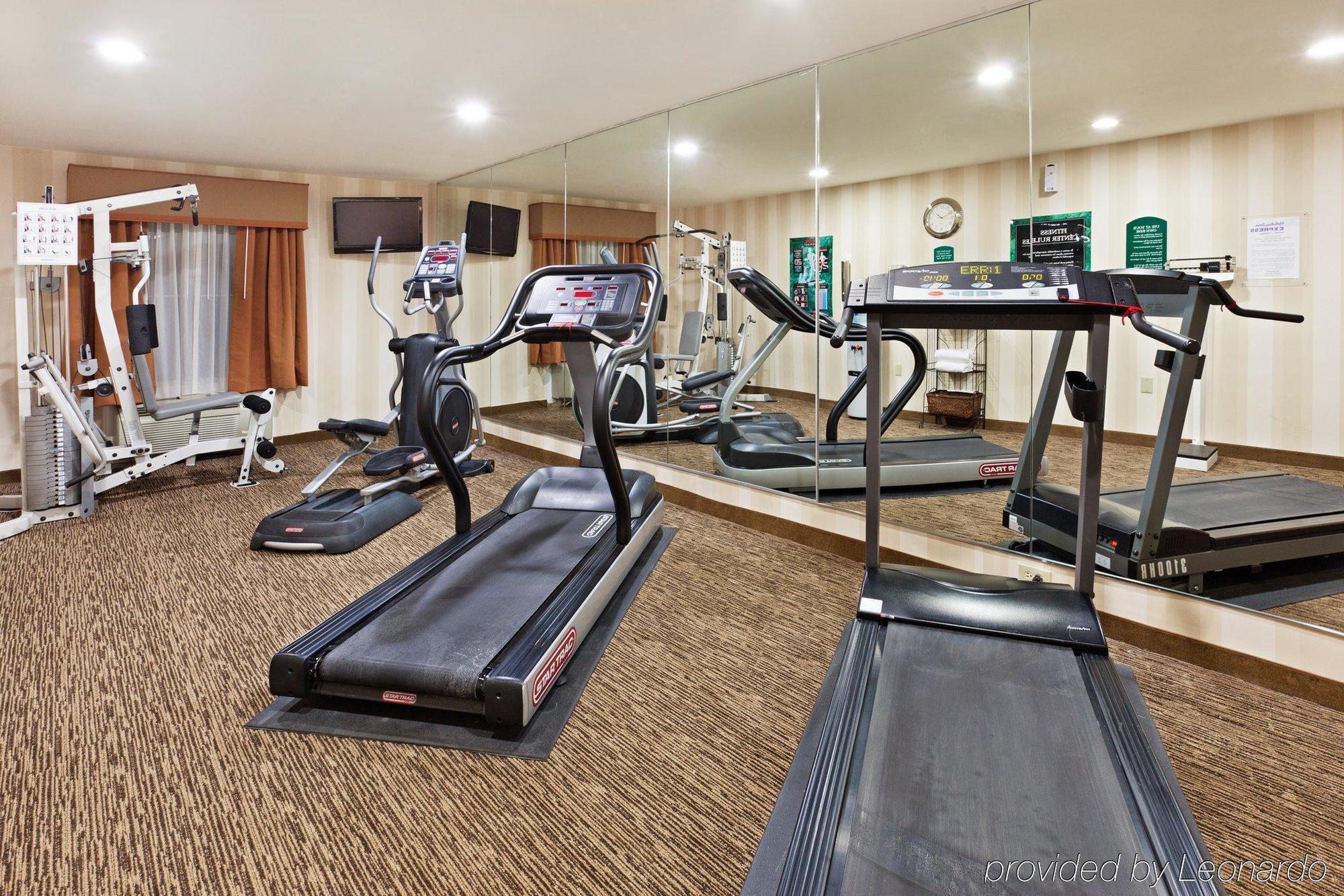 Comfort Inn & Suites Greenwood Near University Fasilitas foto